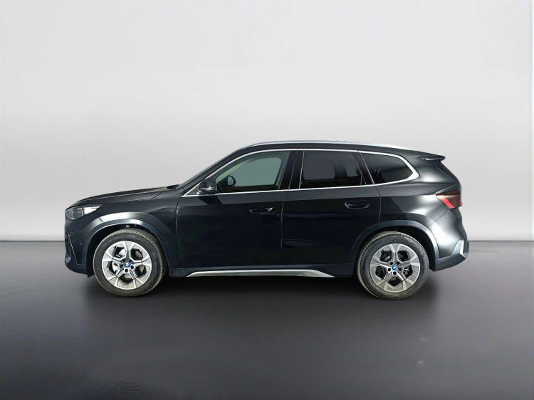 6 - BMW iX1 iX1 edrive 20 X-Line