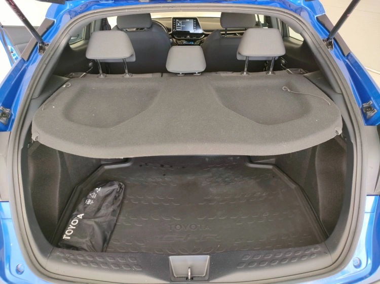 5 - Toyota C-HR C-HR 1.8h Active e-cvt