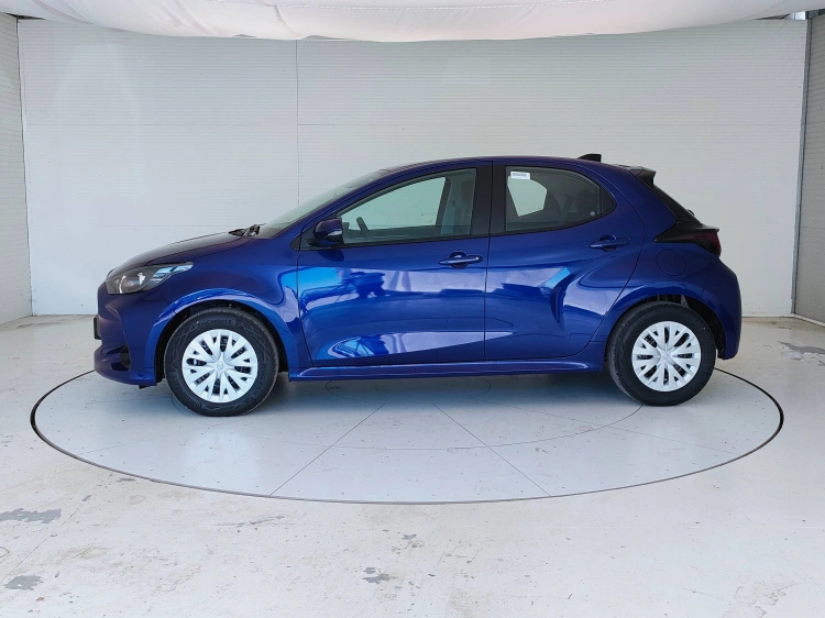 8 - Toyota Yaris YARIS 1.5H ECVT 5P MY26