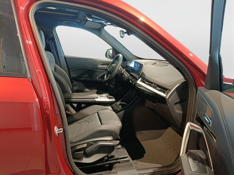 12 - BMW X1 BMW X1 sDrive18d