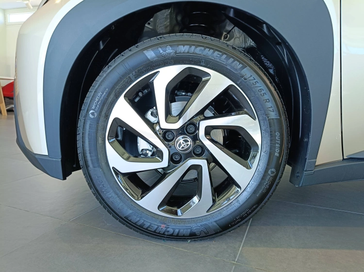 6 - Toyota Aygo X AYGO X 10B MT TREND MY24