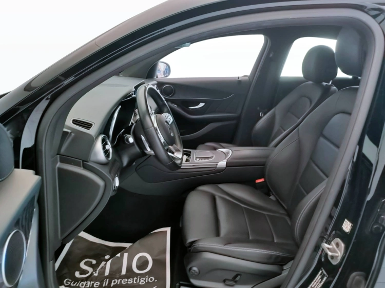 12 - Mercedes-Benz GLC Coupe 220 d Premium 4matic auto