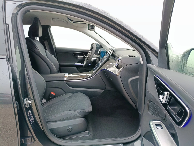 11 - Mercedes-Benz GLC 220 d 4MATIC Coupe