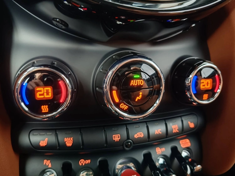 15 - MINI Cooper Mini Cabrio 1.5 Cooper Yours auto