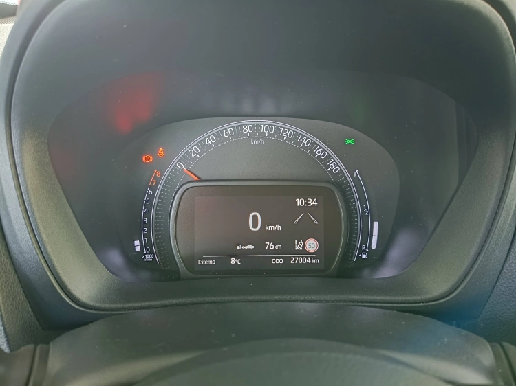 12 - Toyota Aygo X Aygo X 1.0 Active 72cv