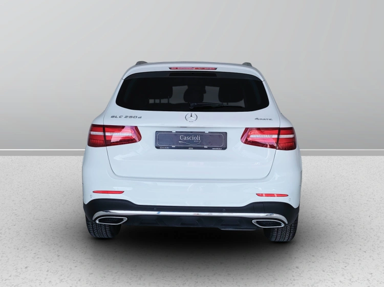 4 - Mercedes-Benz GLC 250 d Premium 4matic auto