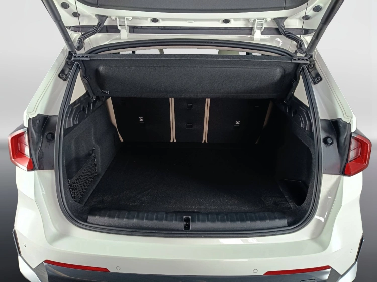 14 - BMW X1 X1 sdrive18d X-Line auto