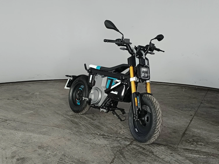2 - BMW Motorrad C SCOOTER CE 02 AM