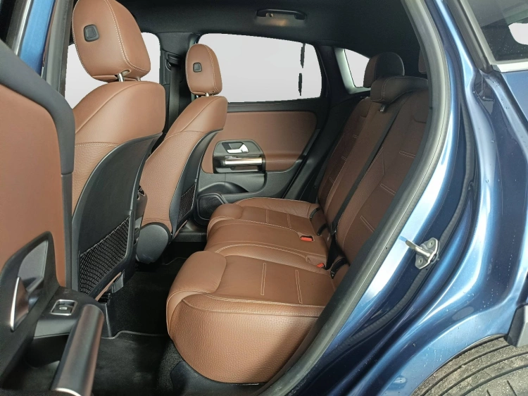 9 - Mercedes-Benz GLA Mercedes 250 e phev (eq-power) Sport Plus auto