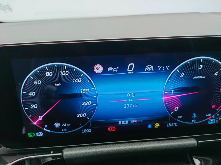 19 - Mercedes-Benz Classe B 180 d AMG Line Advanced Plus auto