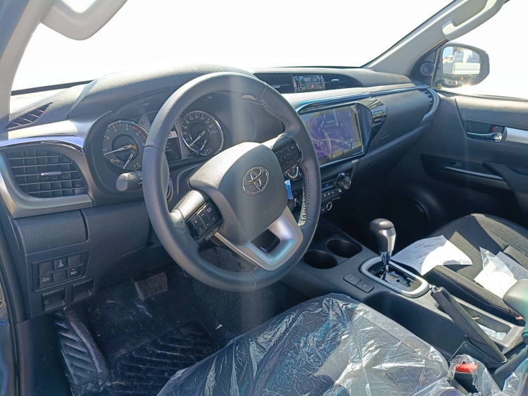 7 - Toyota Professional Hilux HILUX 2.4D A DC 4WD EXE MY24
