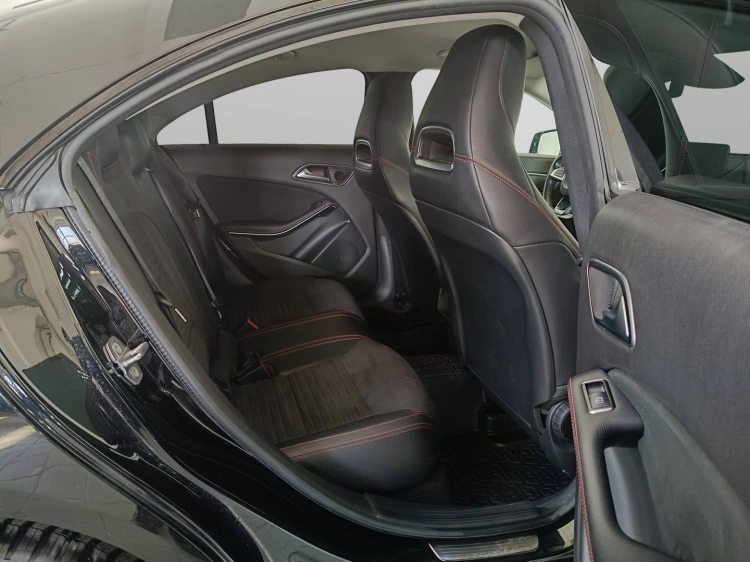 9 - Mercedes-Benz CLA 200 d Premium auto FL