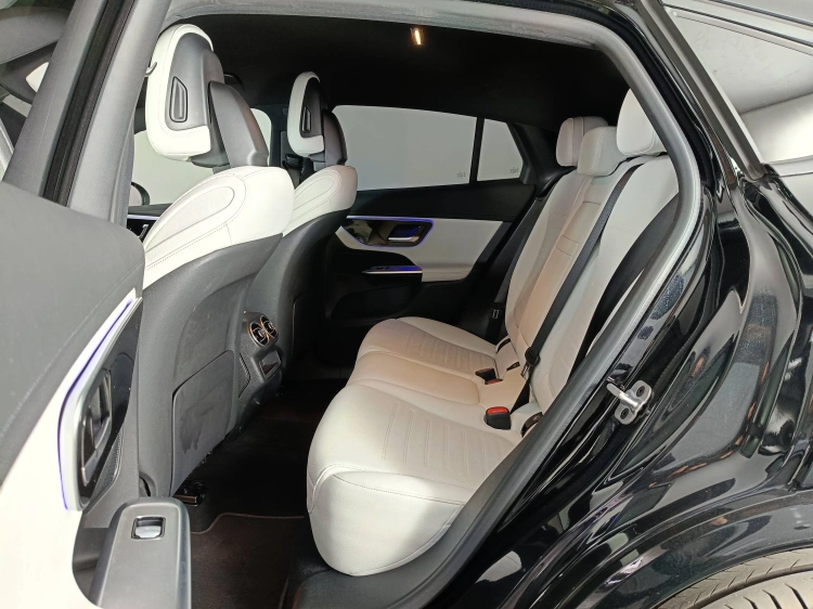 9 - Mercedes-Benz GLC 300 de phev AMG Line Premium 4matic auto