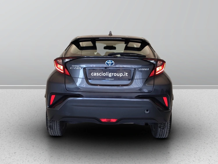 4 - Toyota C-HR C-HR 1.8h Business e-cvt