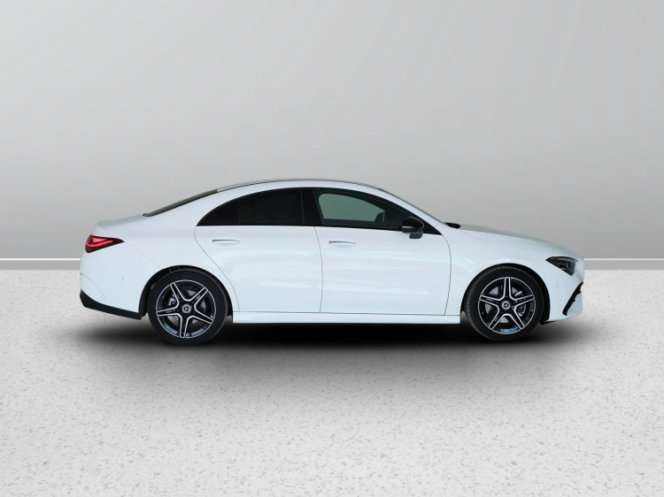 7 - Mercedes-Benz CLA 200 d Automatic Coupe'