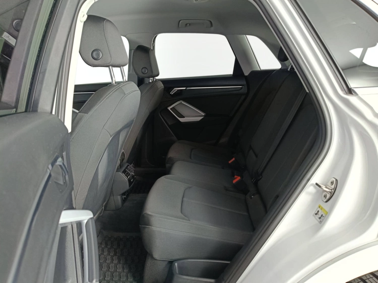 10 - Audi Q3 Q3 35 2.0 tdi s-tronic