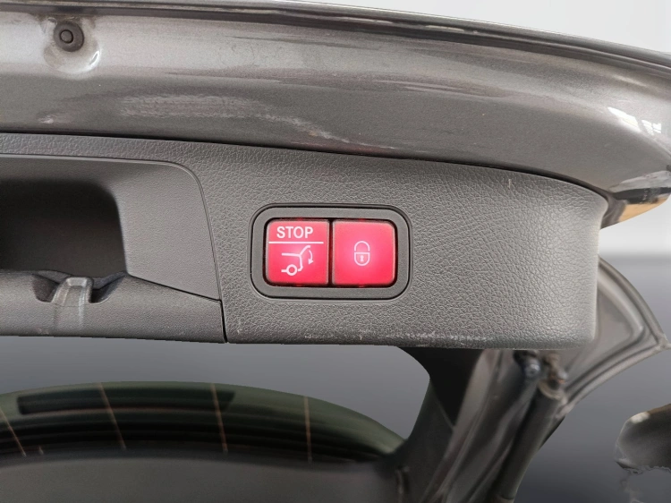 20 - Mercedes-Benz GLA 200 d AMG Line Premium 4matic auto