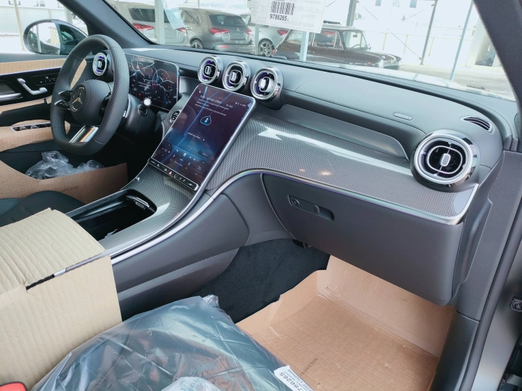 9 - Mercedes-Benz GLC 300 d 4MATIC