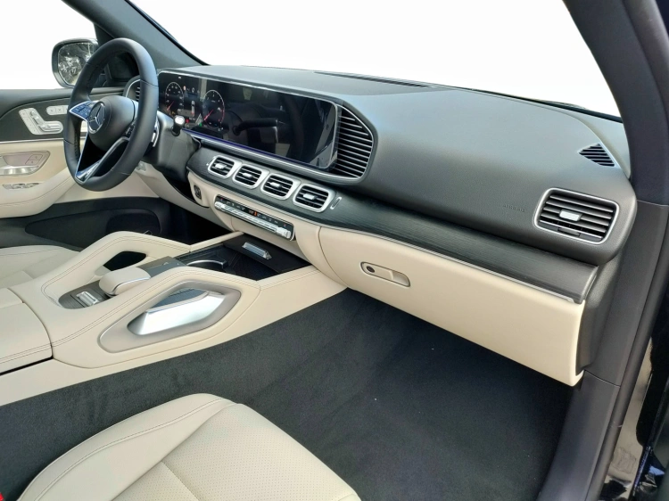 11 - Mercedes-Benz GLE 300 d 4MATIC