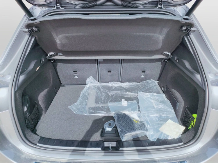 5 - Mercedes-Benz GLA 200 d automatic