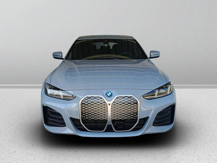 2 - BMW i4 BMW i4 xDrive40 MSport Edition