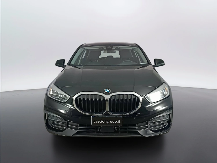2 - BMW Serie 1 116d Business Advantage auto