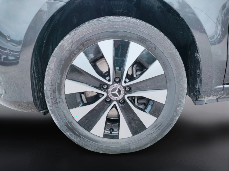 7 - Mercedes Vans Vito 119 cdi long mixto auto my20