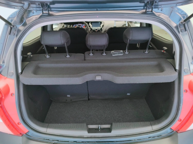 5 - Opel Karl Karl 1.0 Rocks 75cv