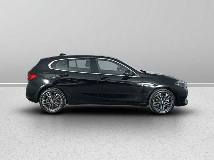 6 - BMW Serie 1 116d Sport auto