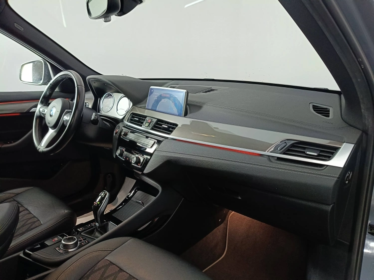 10 - BMW X1 X1 xdrive18d xLine auto my18