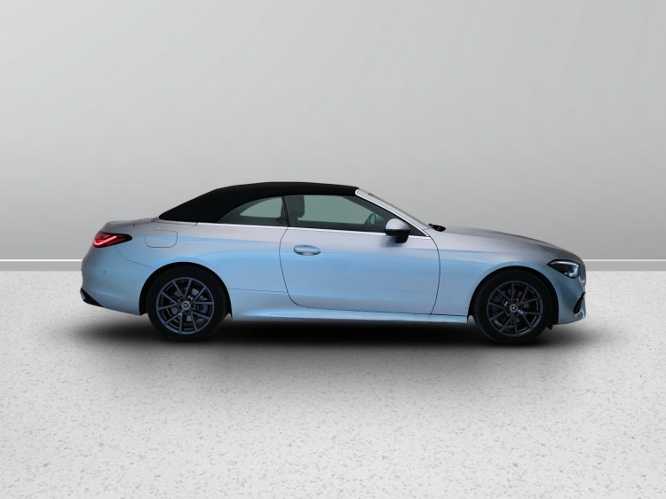 7 - Mercedes-Benz CLE Cabrio 220 d Advanced auto