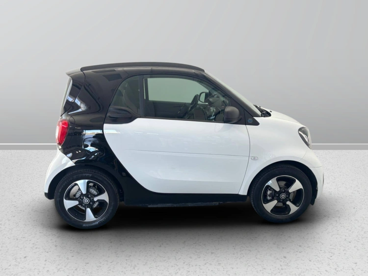 6 - smart fortwo Fortwo eq Passion 4,6kW