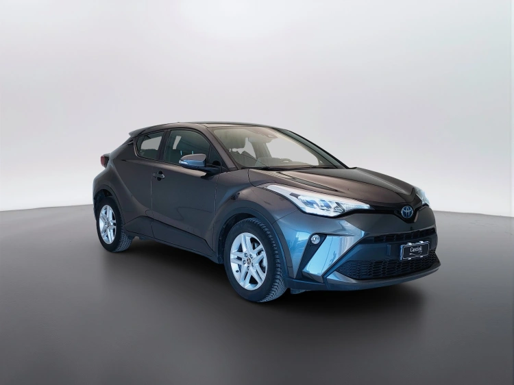 3 - Toyota C-HR C-HR 1.8h Business e-cvt