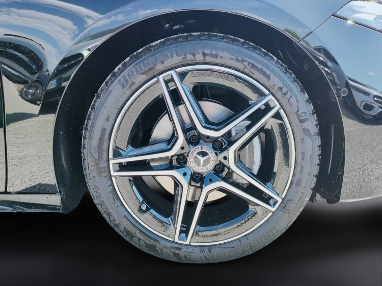 7 - Mercedes-Benz Classe A 180 d Automatic