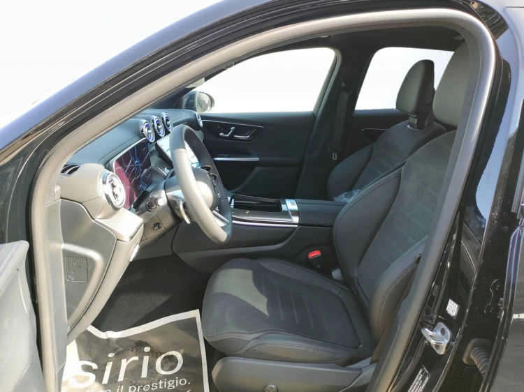10 - Mercedes-Benz GLC 300 de 4MATIC