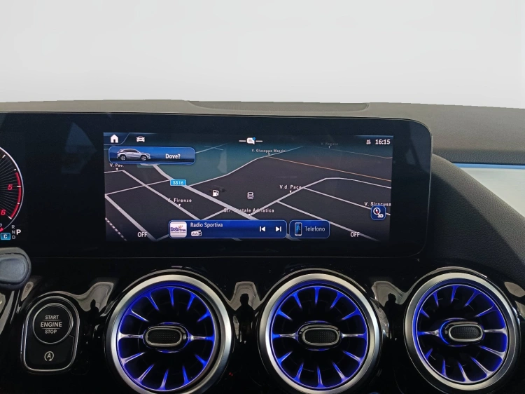 13 - Mercedes-Benz GLA 180 d AMG Line Advanced Plus auto