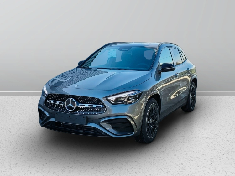 1 - Mercedes-Benz GLA 200 d automatic