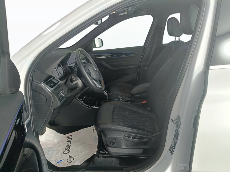 9 - BMW X1 X1 xdrive18d xLine Plus auto
