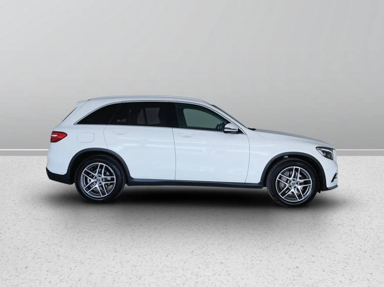 7 - Mercedes-Benz GLC 250 d Premium 4matic auto