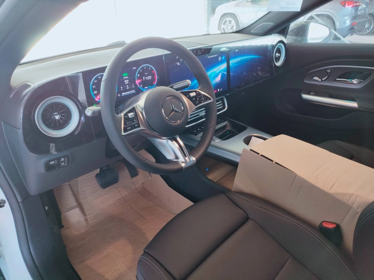 10 - Mercedes-Benz CLA 180
