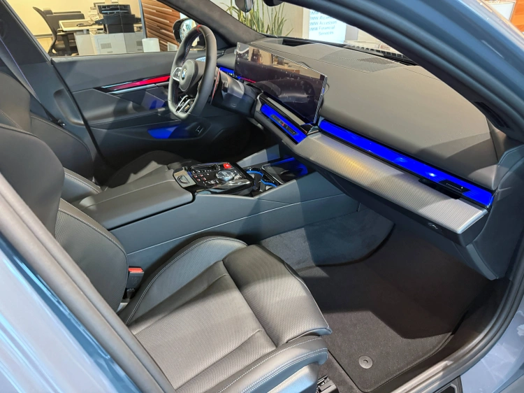 17 - BMW M M5 M5 Touring