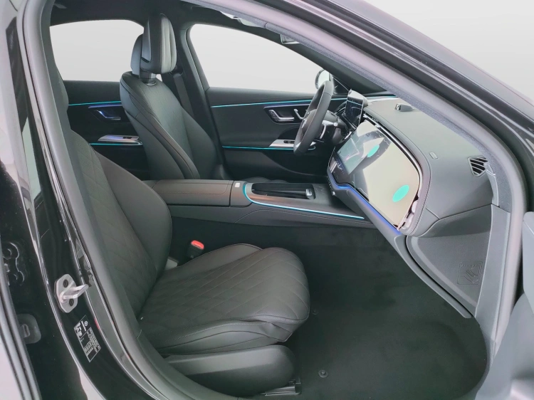 11 - Mercedes-Benz Classe E 300 de phev AMG Line Premium 4matic auto