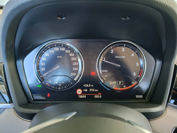 12 - BMW X1 X1 sdrive18d xLine Plus auto