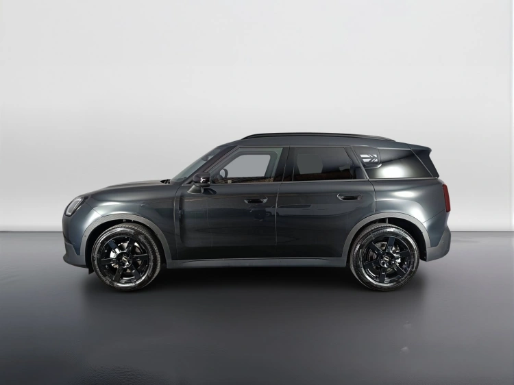 6 - MINI Countryman Mini Countryman 2.0 48V D Classic auto