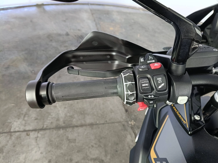 6 - BMW Motorrad GS R 1300 GS