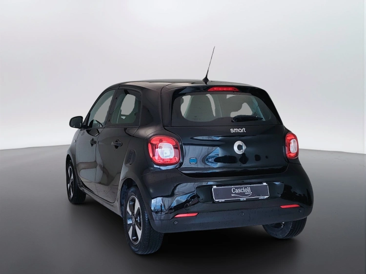 7 - smart forfour Forfour eq Passion 22kW