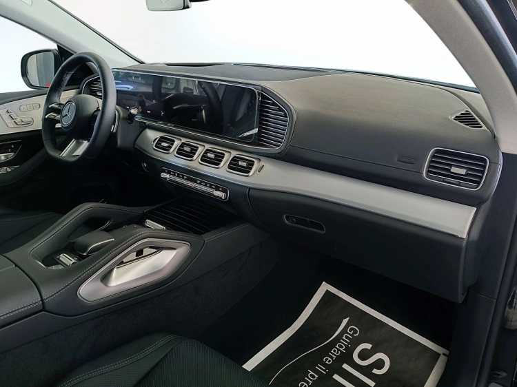 8 - Mercedes-Benz GLE 300 d 4MATIC Coupe