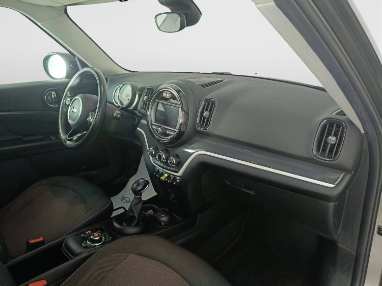 10 - MINI Countryman Mini Countryman 1.5 Cooper SE all4 auto