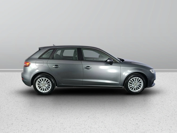 6 - Audi A3 A3 Sportback 1.4 tfsi g-tron Business 110cv s-tronic