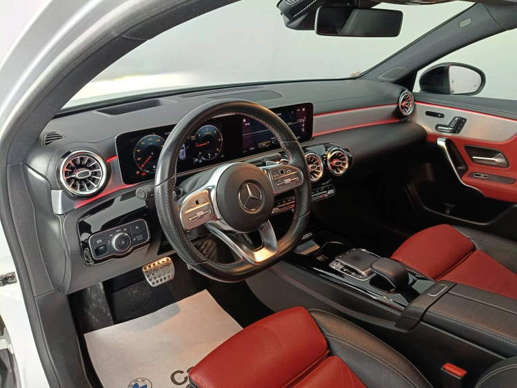 7 - Mercedes-Benz Classe A 180 d Premium auto